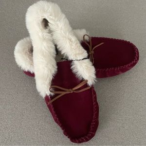 Eddie Bauer Women’s Zilla Crimson Moccasin Slippers Size XL (11-12)